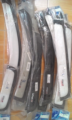 คิ้วกันสาดรถยนต์หลากหลายรุ่น ลดล้างสต๊อก