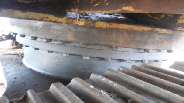 ***ขายแล้วครับขอบคุณ Truck2hand ขายแบคโฮราคาถูก KOBELCO MARK3 SK200 Sr.16085 เก๋งเทาแท้ เครื่องเดิมปั้มเดิม เครื่องดีแน่นดี แรงดี ไฟฟ้าตัด แอร์ไม่มี เอวแน่นตึ๊บ ไม่มีแตก ช่วงล่างใหญ่ โซ่หนาใหญ่ 43ข้อ แคเรียใหม่ สป็อคเก็ตใหม่ ล้อนำดี โรลเลอร์หลวม แต่ไม่แตก