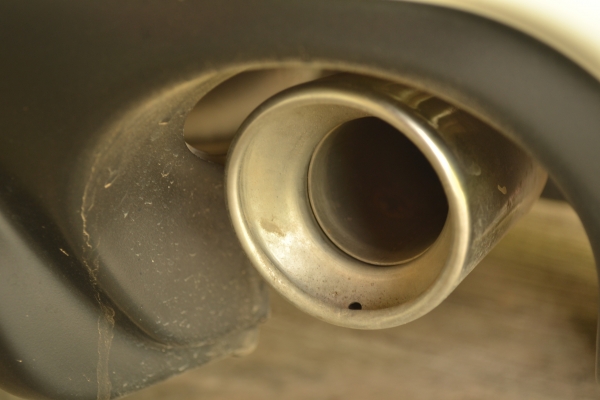 ปลายท่อไอเสียเงาๆ วิ้งๆ