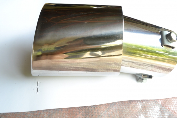 ปลายท่อไอเสียเงาๆ วิ้งๆ