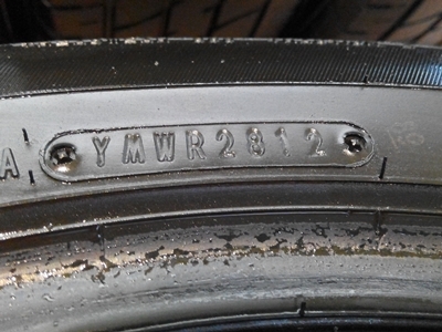 ยาง Dunlop 185/60/15 ปี12