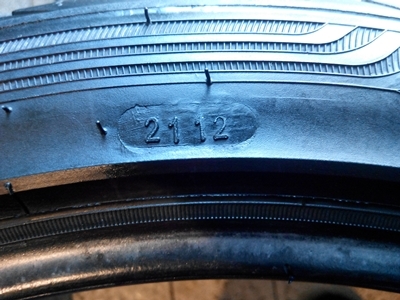 ยาง จีน 245/40/18 ปี12 ยาง จีน 245/40/18 ปี12