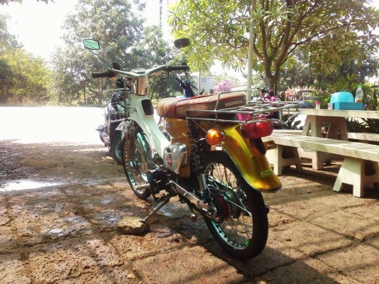 ขาย C70 เครื่องเวฟ 100 (เพิ่งฟิตเครื่องมาใหม่) สภาพพร้อมใช้งาน ไม่มี ท.บ ออกใบซื้อขายให้ครับ ค่าตัว 13500 บาท สนใจโทรติดต่อ 098-5684508 / 089-8054390 โอ๋ ลพบุรี