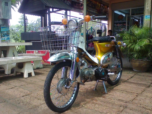 ขาย C70 เครื่องเวฟ 100 (เพิ่งฟิตเครื่องมาใหม่) สภาพพร้อมใช้งาน ไม่มี ท.บ ออกใบซื้อขายให้ครับ ค่าตัว 13500 บาท สนใจโทรติดต่อ 098-5684508 / 089-8054390 โอ๋ ลพบุรี