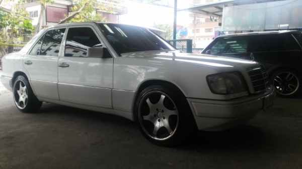 ต้องการขาย Benz E200 D ปี 95 สภาพดีมาก