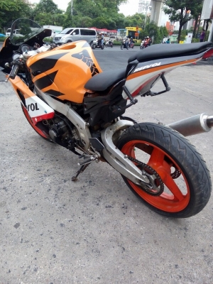 โอ บางนา ขาย cbr 400 ทะเบียนแท้ เอกสารพร้อมโอน เครื่องดี สีสวย แฟริ่งcbr1000 หล่อๆ รถพร้อมใช้งาน ราคา 69000 บาท