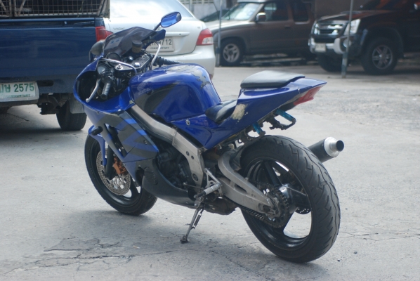 โอบางนา ขาย cbr400 ปี89 สำเนาทะเบียน  เครื่ิองดี แฟริ่งแต่งrc212 ยางใหม่หน้าหลัง รถพร้อมใช้งาน ราคา 52000บาท