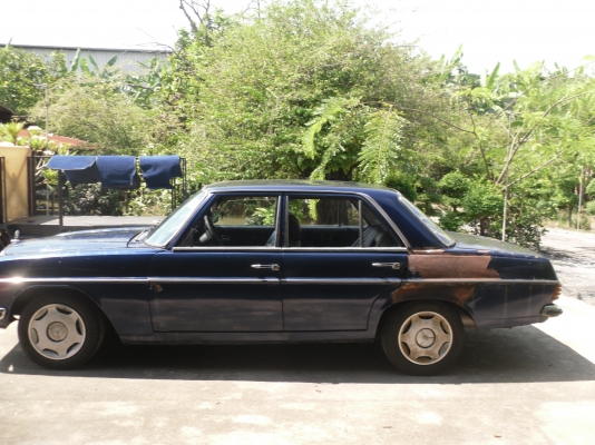 ขายbenzตาตั้งราคาถูกๆคับ เครื่องดีเชลเกียร์ธรรมดา รถมีทะเบียนคับ