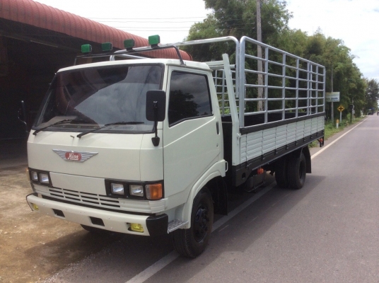 HINO 6ล้อ KM779 ยาว 5.4 ม. เครื่อง 117 แรง เครื่องดี ครัทซีสวย หัวเดิม ขาย 370,000 บาท