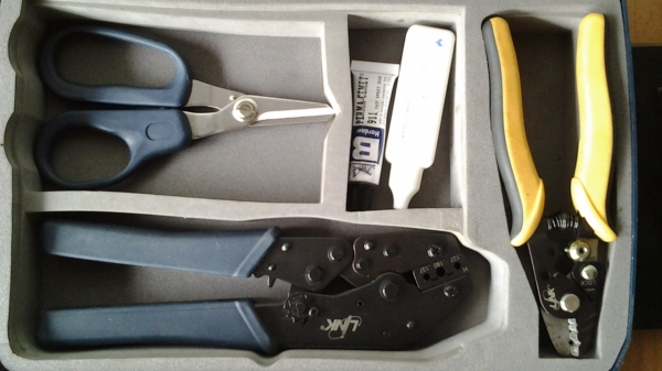 ขาย  คีมรัดสายไฟ