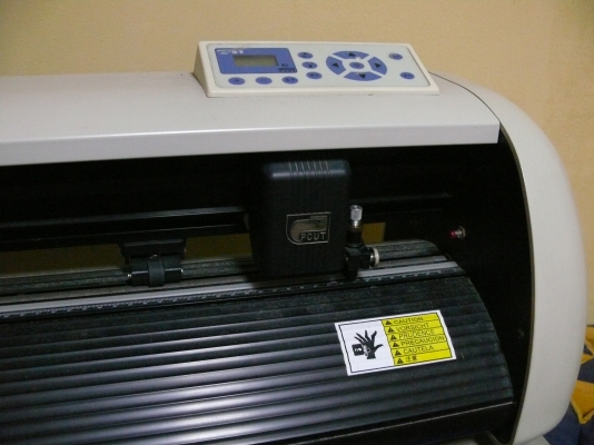 ขายเครื่องตัดสติ๊กเกอร์ ยี่ห้อ  P-cut