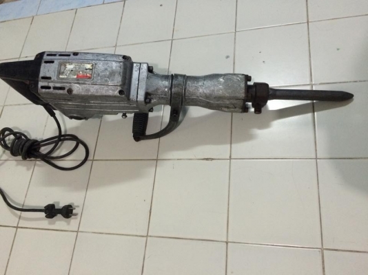 ขายสกัดแย็กตัวใหญ่ Makita รุ่น HM 1302