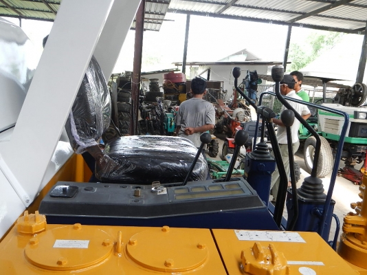 ขายรถขุด BACKHOE KOMATSU PC20 รุ่น5 พร้อมใช้งาน ขายรถขุด BACKHOE KOMATSU PC20 รุ่น5 พร้อมใช้งาน