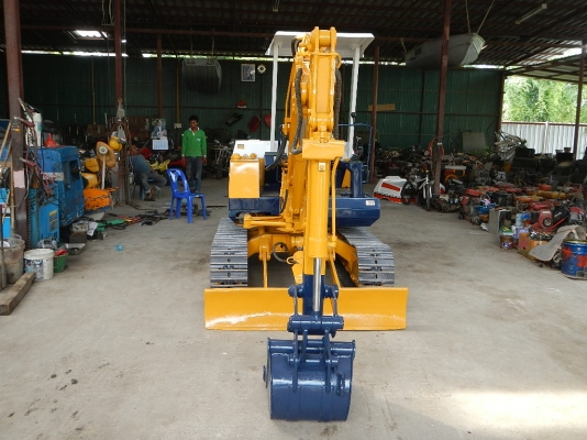 ขายรถขุด BACKHOE KOMATSU PC20 รุ่น5 พร้อมใช้งาน ขายรถขุด BACKHOE KOMATSU PC20 รุ่น5 พร้อมใช้งาน