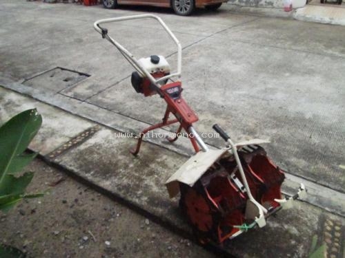 เครื่องกำจัดวัชพืชในร่องข้าว !!!  MARUYAMA     MA3  รหัสสินค้า : 14001869    หรือเพิ่มเติมไดที่ www.nihonmono.com