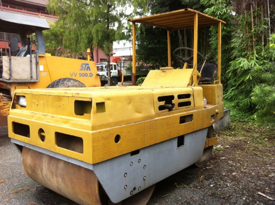 ขายรถบท 4 ตัน และ 5 ตัน SAKAI ระบบสั่นสะเทือน พร้อมใช้ ราคา 180000 สนใจโทร