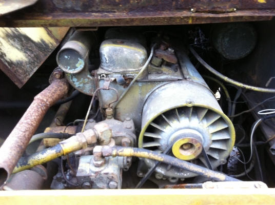 ขายรถบท 4 ตัน และ 5 ตัน SAKAI ระบบสั่นสะเทือน พร้อมใช้ ราคา 180000 สนใจโทร