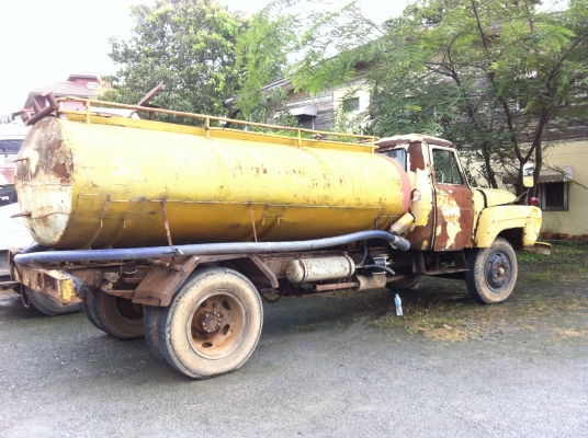 ขายรถหัวยาว 6 ล้อ บรรทุกถังน้ำ ขาย 3 คัน ใช้งานได้ ทะเบียนไม่ขาด ISUZU เครื่อง 6BB1 ช่วงล่างใหญ่ ราคา 110000 สนใจโทร