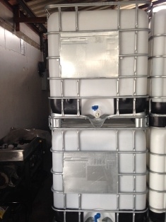 ถัง IBC ขนาด 1,000 ลิตร มือสอง เกรด A 2,800 บาท ถัง IBC ขนาด 1,000 ลิตร มือสอง เกรด A 2,800 บาท