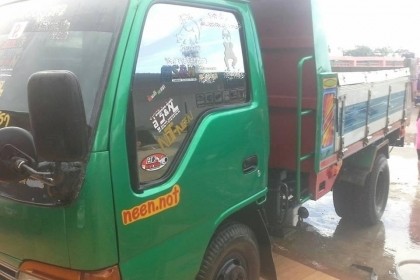 **435,000 บ.ต่อรอง**ขาย6ล้อดั้ม3คิวประกอบสวยๆ ISUZU NKR66L 4HF1-135HP หัวการ์ตูน ปี48 เครื่อง 4HF-135แรงฝาดำ แน่นๆ แห้งๆ แรงดี ไม่เยิ้ม เกียร์สั้นเข้าง่ายไม่มีหลุด ช่วงล่าง 5น็อต หน้า-หลัง คานหน้ารถบรรทุก แหนบข้าง แล้ว คัสซีสวยเดิม ไม่ปะไม่ดาม ไม่มีบวม กร