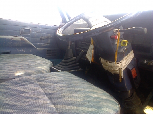 หกล้อ อีซูซู NKR110แรง เกียร์สั้น สภาพดีมากสวยๆพร้อมใช้งาน ทะเบียนพร้อมโอน