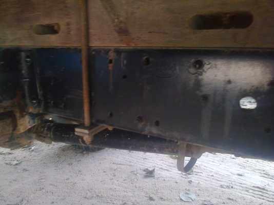 หกล้อ อีซูซู NKR110แรง เกียร์สั้น สภาพดีมากสวยๆพร้อมใช้งาน ทะเบียนพร้อมโอน