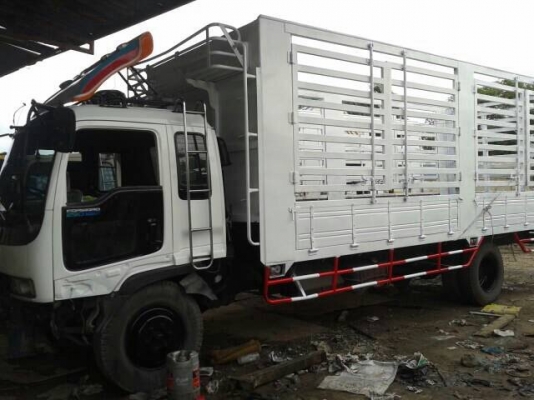 ขายรถบรรทุกหกล้อ ISUZU Deca เครื่อง195 ยาว7.2ม.