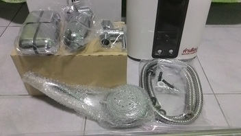 เครื่องทำน้ำอุ่น สตีลเบล ขนาด 4500 วัตต์ ของใหม่ยังไม่เคยติดตั้งครับ