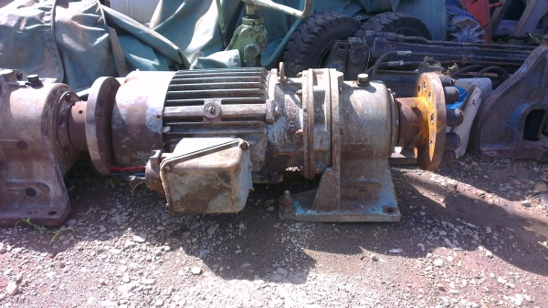 Sell> ขายมอเตอร์เกียร์ Mitsubishi Cyclo Drive 20 HP 3 เฟส 380V. อัดตราทด 1:21 จัดส่งทั่วประเทศครับ Sell> ขายมอเตอร์เกียร์ Mitsubishi Cyclo Drive 20 HP 3 เฟส 380V. อัดตราทด 1:21 จัดส่งทั่วประเทศครับ