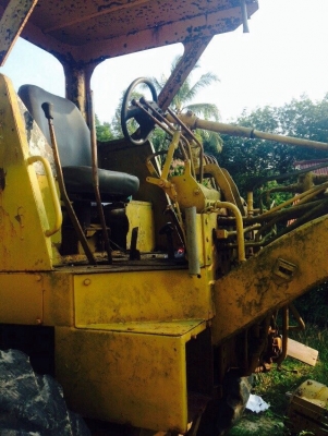ขายรถเกรด KOMATSU GD 37 เครื่อง 4 สูบเทอร์โบ พร้อมใช้งาน สนใจโทร 081-970-1072