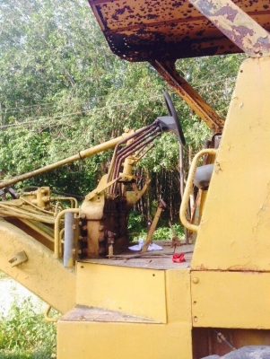 ขายรถเกรด KOMATSU GD 37 เครื่อง 4 สูบเทอร์โบ พร้อมใช้งาน สนใจโทร 081-970-1072