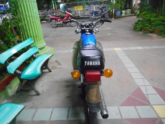 มาๆขายแลก Yamaha DX100 cc ปี1981 สีเดิมโรงงานราคาถูกๆ