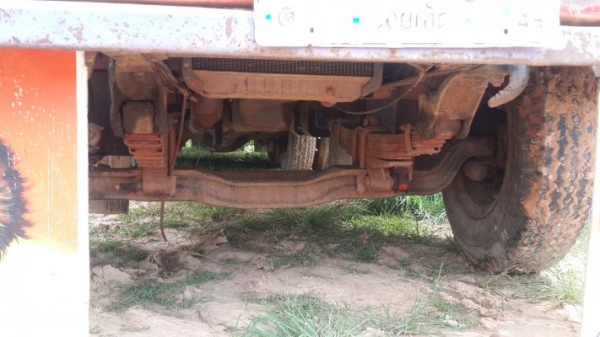 ขาย10ล้อ1เพลาวิ่งร่อง บรรทุกอ้อย ฮีโน่ 925 เครื่อง185HO7C เกียร์HO เครื่องดีฟิต แชชซีสวย กระบะดี เอกสารเล่มทะเบียนพร้อมโอน