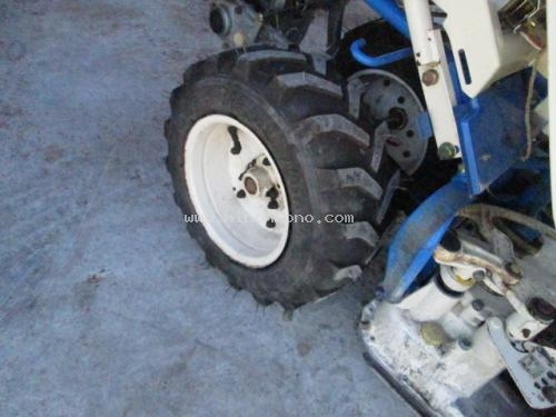 รถเกี่ยวข้าวเดินตาม !!!   ISEKI     RL30    รหัสสินค้า : 14001769  หรือเพิ่มเติมไดที่ www.nihonmono.com