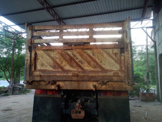 รถฮีโน่ 10 ล้อดั้ม FM3M 260 แรงม้า. ปี 40 สนใจติดต่อ 081 - 6079515 รถฮีโน่ 10 ล้อดั้ม FM3M 260 แรงม้า. ปี 40 สนใจติดต่อ 081 - 6079515