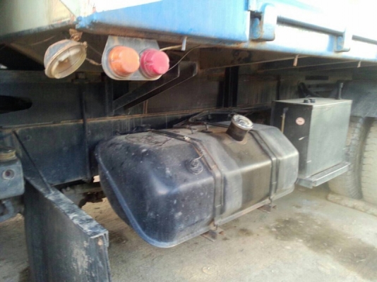 รถฮีโน่ 10 ล้อดั้ม FM3M 260 แรงม้า. ปี 40 สนใจติดต่อ 081 - 6079515 รถฮีโน่ 10 ล้อดั้ม FM3M 260 แรงม้า. ปี 40 สนใจติดต่อ 081 - 6079515