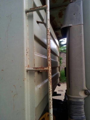 รถฮีโน่ 10 ล้อดั้ม FM3M 260 แรงม้า. ปี 40 สนใจติดต่อ 081 - 6079515 รถฮีโน่ 10 ล้อดั้ม FM3M 260 แรงม้า. ปี 40 สนใจติดต่อ 081 - 6079515