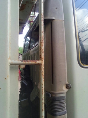 รถฮีโน่ 10 ล้อดั้ม FM3M 260 แรงม้า. ปี 40 สนใจติดต่อ 081 - 6079515 รถฮีโน่ 10 ล้อดั้ม FM3M 260 แรงม้า. ปี 40 สนใจติดต่อ 081 - 6079515