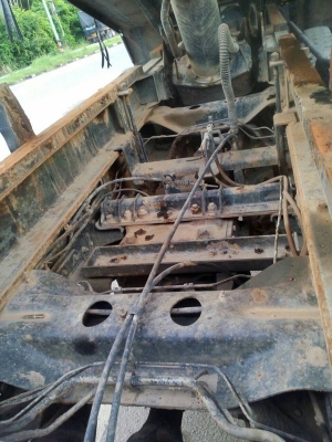 รถฮีโน่ 10 ล้อดั้ม FM3M 260 แรงม้า. ปี 40 สนใจติดต่อ 081 - 6079515 รถฮีโน่ 10 ล้อดั้ม FM3M 260 แรงม้า. ปี 40 สนใจติดต่อ 081 - 6079515