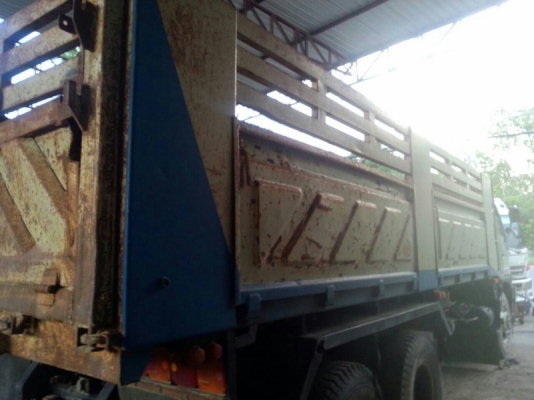 รถฮีโน่ 10 ล้อดั้ม FM3M 260 แรงม้า. ปี 40 สนใจติดต่อ 081 - 6079515 รถฮีโน่ 10 ล้อดั้ม FM3M 260 แรงม้า. ปี 40 สนใจติดต่อ 081 - 6079515