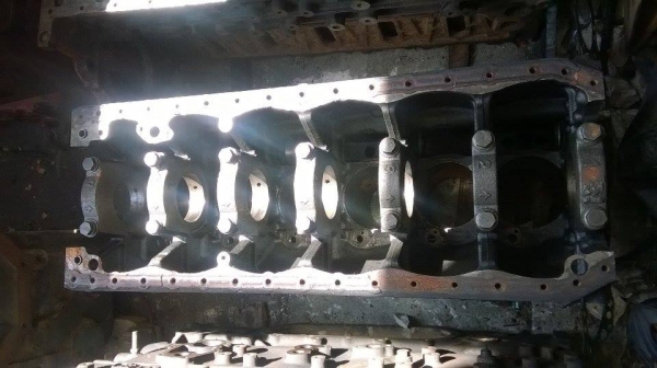 เสื้อสูบ HINO  12PA,SO5c,NO4c,HO6C,HO7D,HO7C,JO8C,JO8E,JO7C,JO7E,JO5C,P11C,PO9C,AO9C,EK100,EH100,EH300,EH500,EH700,EM100,EL100,EP100,M10C,K13C,K13D,EF500,EF550,EF750,QD100,WO4D,WO6D,WO6E รับประกัน