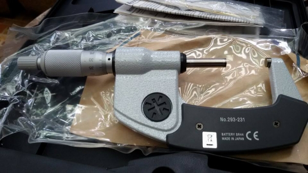 ขาย  ไมโครมิเตอร์ Mitutoyo : MCD50MJ