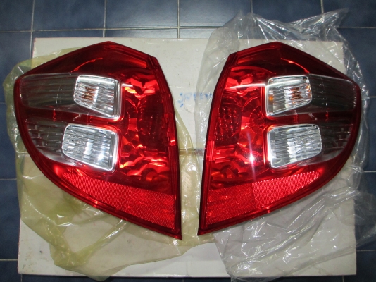 ไฟท้าย honda jazz ปี 2010 ของแท้คู่ละ 1500.-