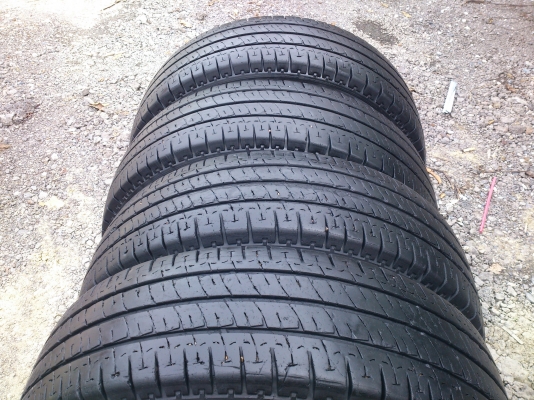 ขายยางMICHELIN 195R14 ยางปี13 จำนวน 4 เส้น