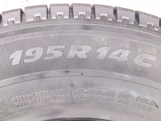 ขายยางMICHELIN 195R14 ยางปี13 จำนวน 4 เส้น