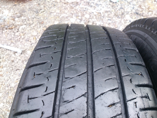 ขายยางMICHELIN 195R14 ยางปี13 จำนวน 4 เส้น