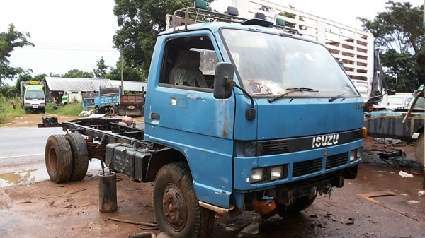 **250,000 บ.ต่อรอง**<<ถูกๆจัดให้ ร่วมสู้ด้วยกัน พี่น้องครับ !!>>ขายหัวคัสซี6ล้อ115ประกอบ ISUZU NPR59L 4BD1-115HP เครื่องเดิมเกียร์เดิม พ.พาวเวอร์ แอร์มีระบบ ช่วงล่าง Fหลัง คานหน้าเดิม5น็อต เครื่องแน่นๆ แห้งๆไม่มีเยิ้ม แรงดี เกียร์ดีไม่หลุด คัส **250,000 บ.ต่อรอง**<<ถูกๆจัดให้ ร่วมสู้ด้วยกัน พี่น้องครับ !!>>ขายหัวคัสซี6ล้อ115ประกอบ ISUZU NPR59L 4BD1-115HP เครื่องเดิมเกียร์เดิม พ.พาวเวอร์ แอร์มีระบบ ช่วงล่าง Fหลัง คานหน้าเดิม5น็อต เครื่องแน่นๆ แห้งๆไม่มีเยิ้ม แรงดี เกียร์ดีไม่หลุด คัส