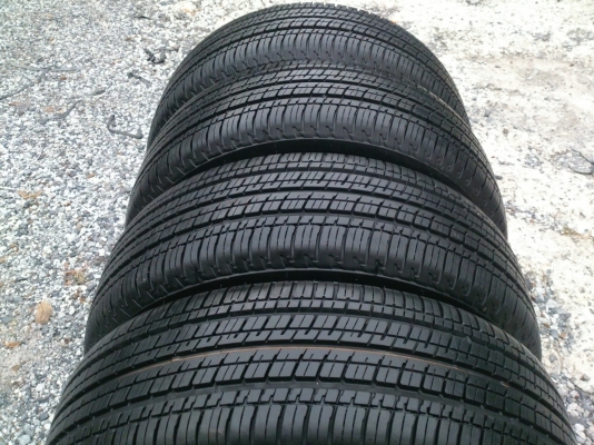 ขายแม็กพร้อมยางถอดป้ายแดงHONDA CRV ขอบ17 ยางบริสโตน225/65R17 ยางสัปดาห์ที่48ปี13 (ตุ่มหน้ายางยังอยู่ครบใหม่ๆ) จำนวน 1 ชุด