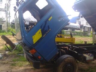 หกล้อ อีซูซุ NPR115แรงดั้ม ย.3.80ม สภาพสวยพร้อมลุย พวงมาลัยเพาเวอร์ เล่มทะเบียนครบ รราคา385000บ ตัดไม่ถูกไม่แพง ครับ