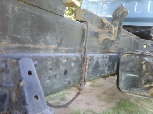 หกล้อ อีซูซุ NPR115แรงดั้ม ย.3.80ม สภาพสวยพร้อมลุย พวงมาลัยเพาเวอร์ เล่มทะเบียนครบ รราคา385000บ ตัดไม่ถูกไม่แพง ครับ